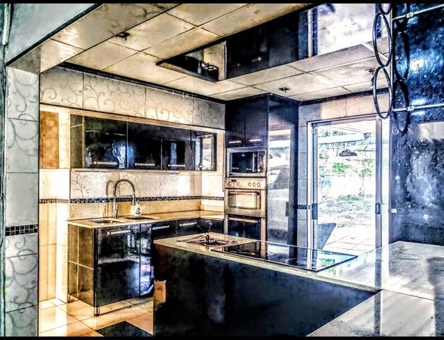 3 BEDROOM HOUSE FOR SALE IN BAYVIEW
